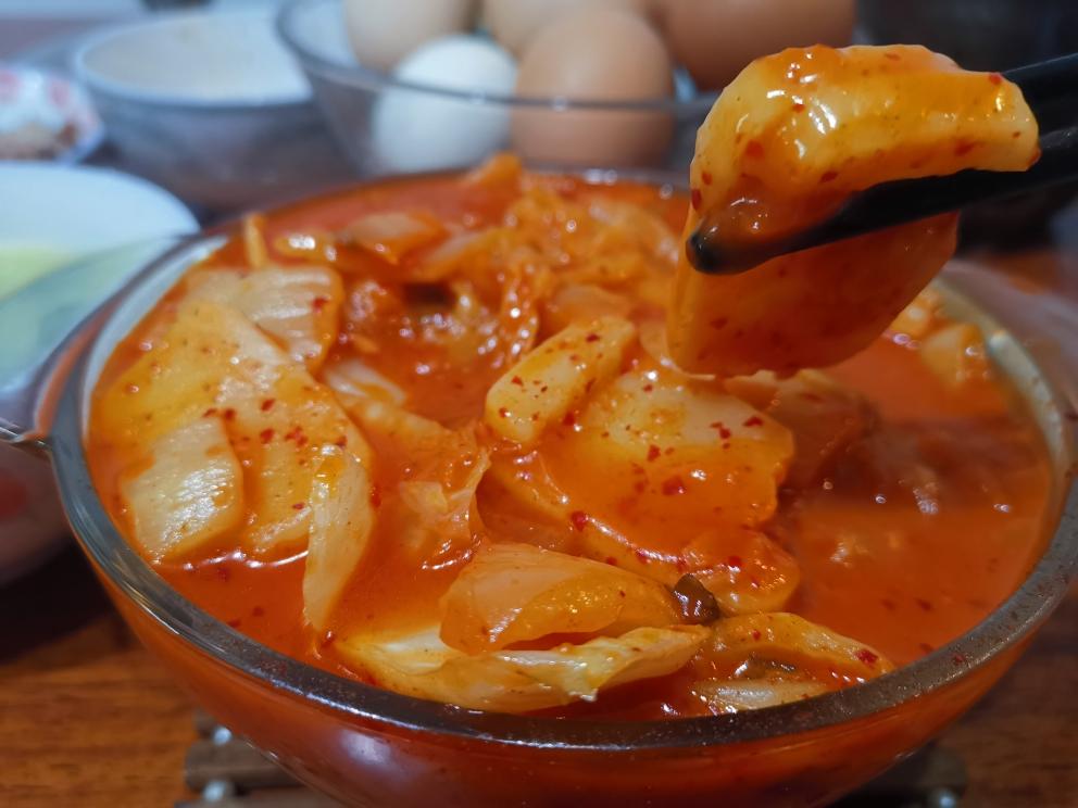 开胃爽口的韩式泡菜炒年糕