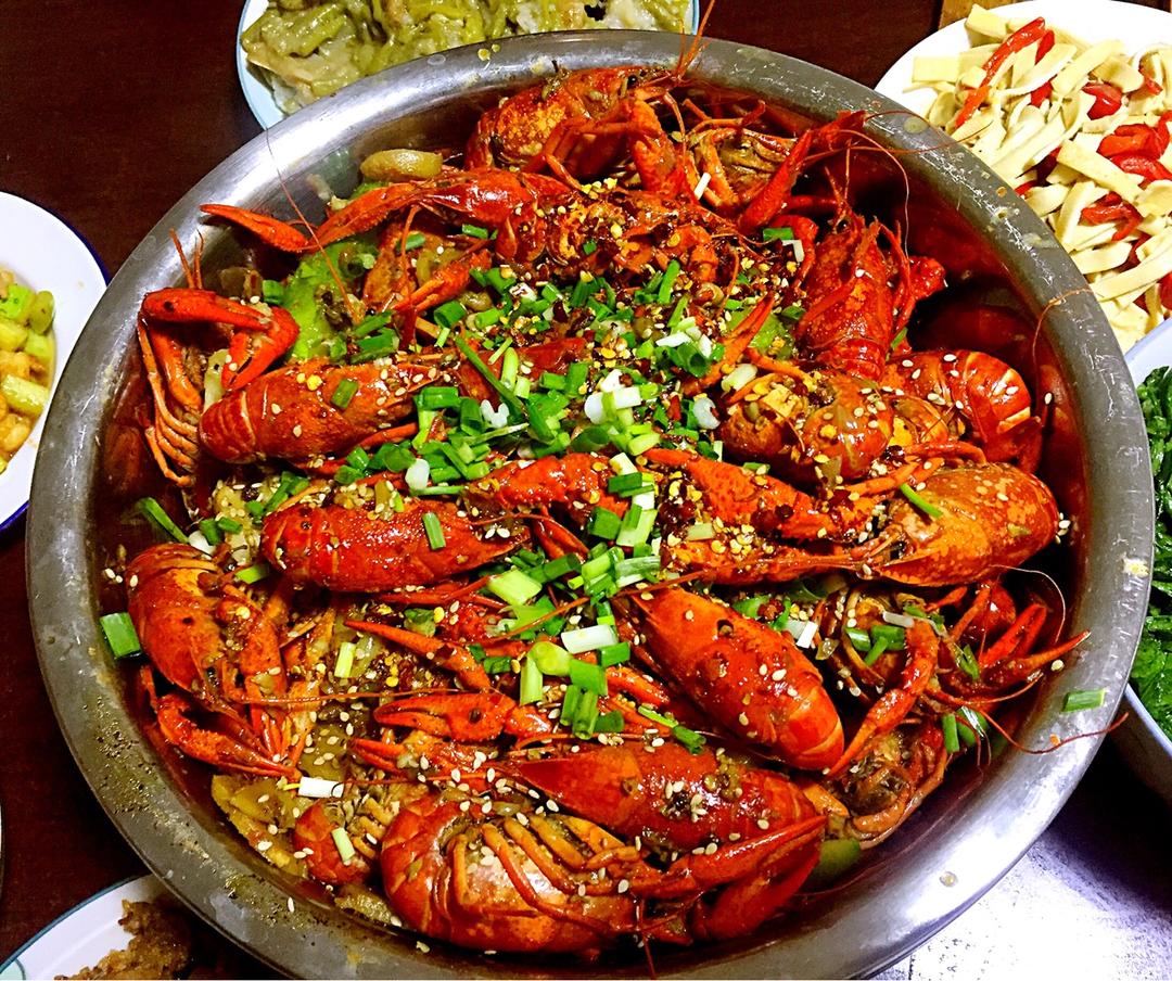 阿菜-12做的周末在厨房 | 炒小龙虾