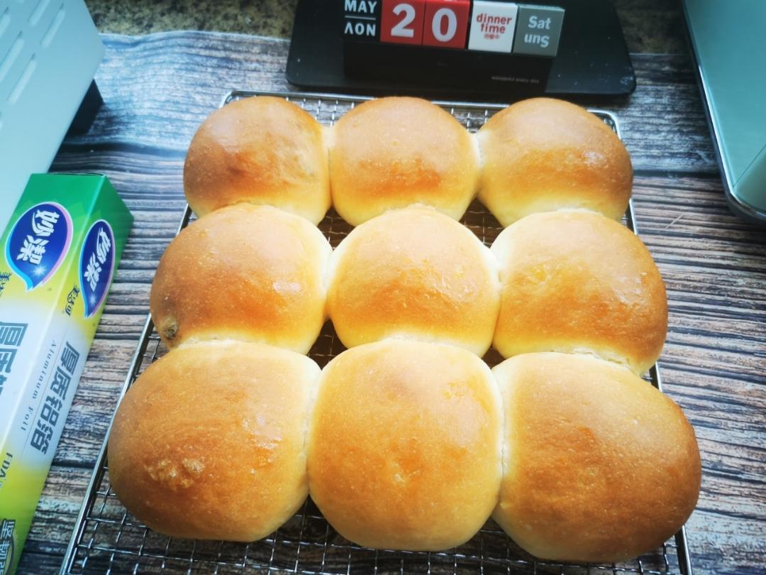 奶油提子小餐包