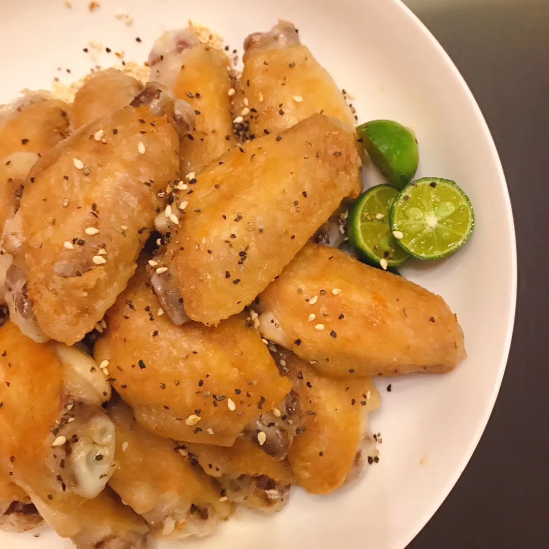 【盐煎鸡翅】有手就能做的超简单菜谱🐔下酒无敌🍻的做法