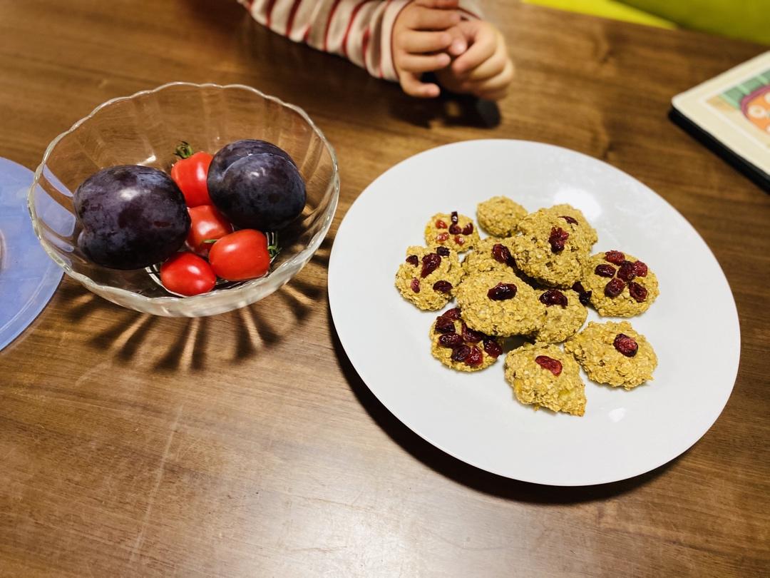 超简单-香蕉燕麦饼干（软软QQ的！）
