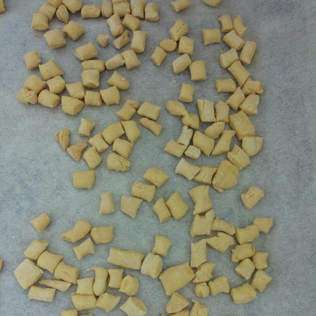小石头饼干。