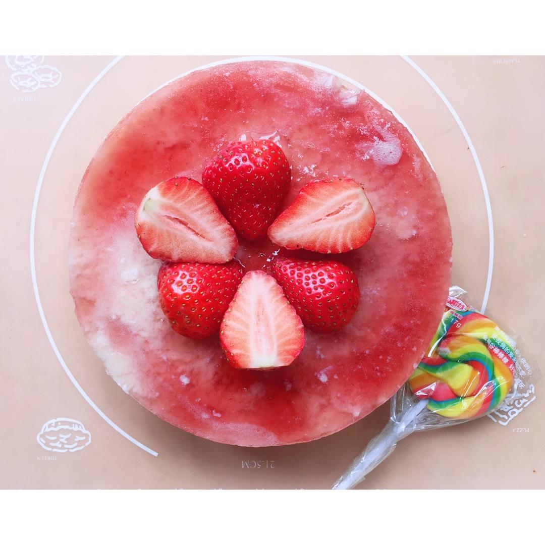 草莓慕斯蛋糕（视频菜谱）