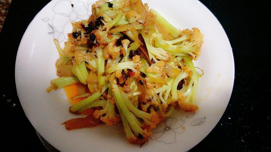 很“浪费”米饭的家常菜之一-------干锅菜花