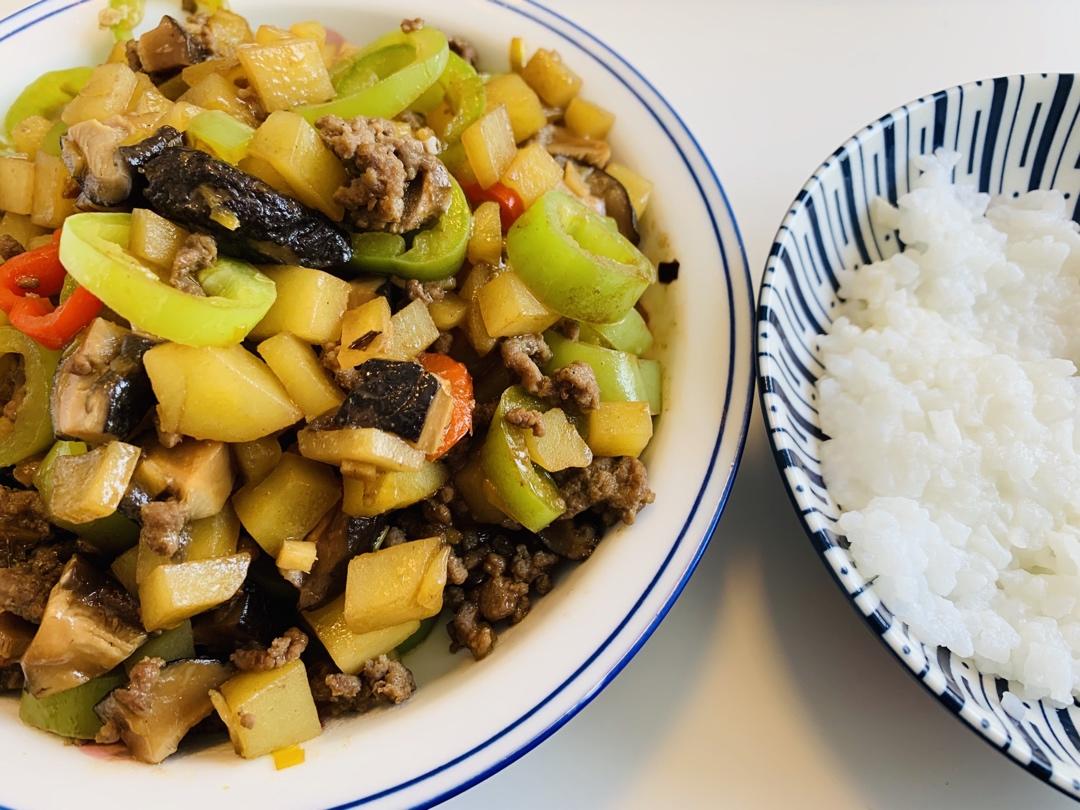 ㊙️香菇土豆肉沫拌饭❗️比外卖还好吃