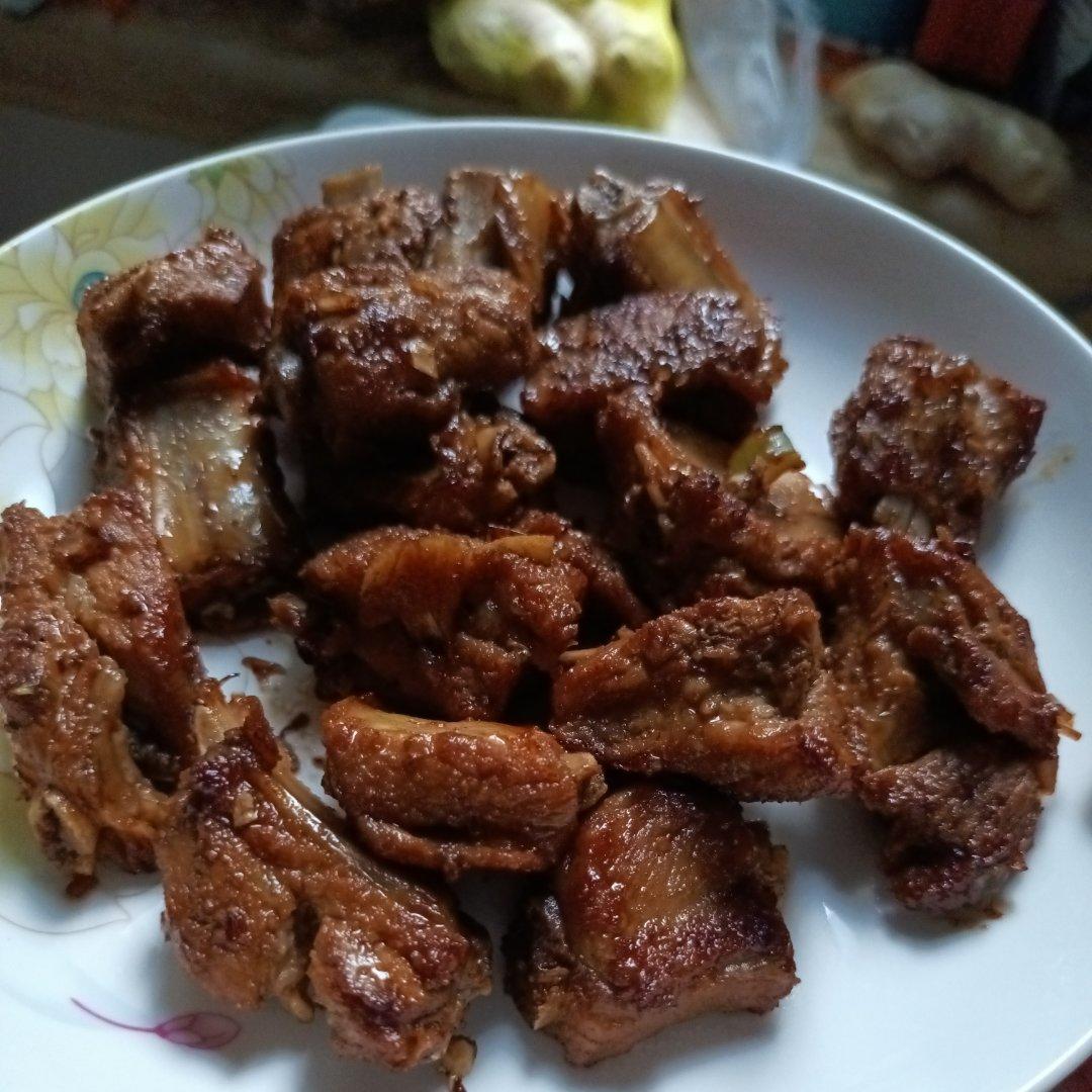 【糖醋排骨】简单又好吃 连盘子一起啃