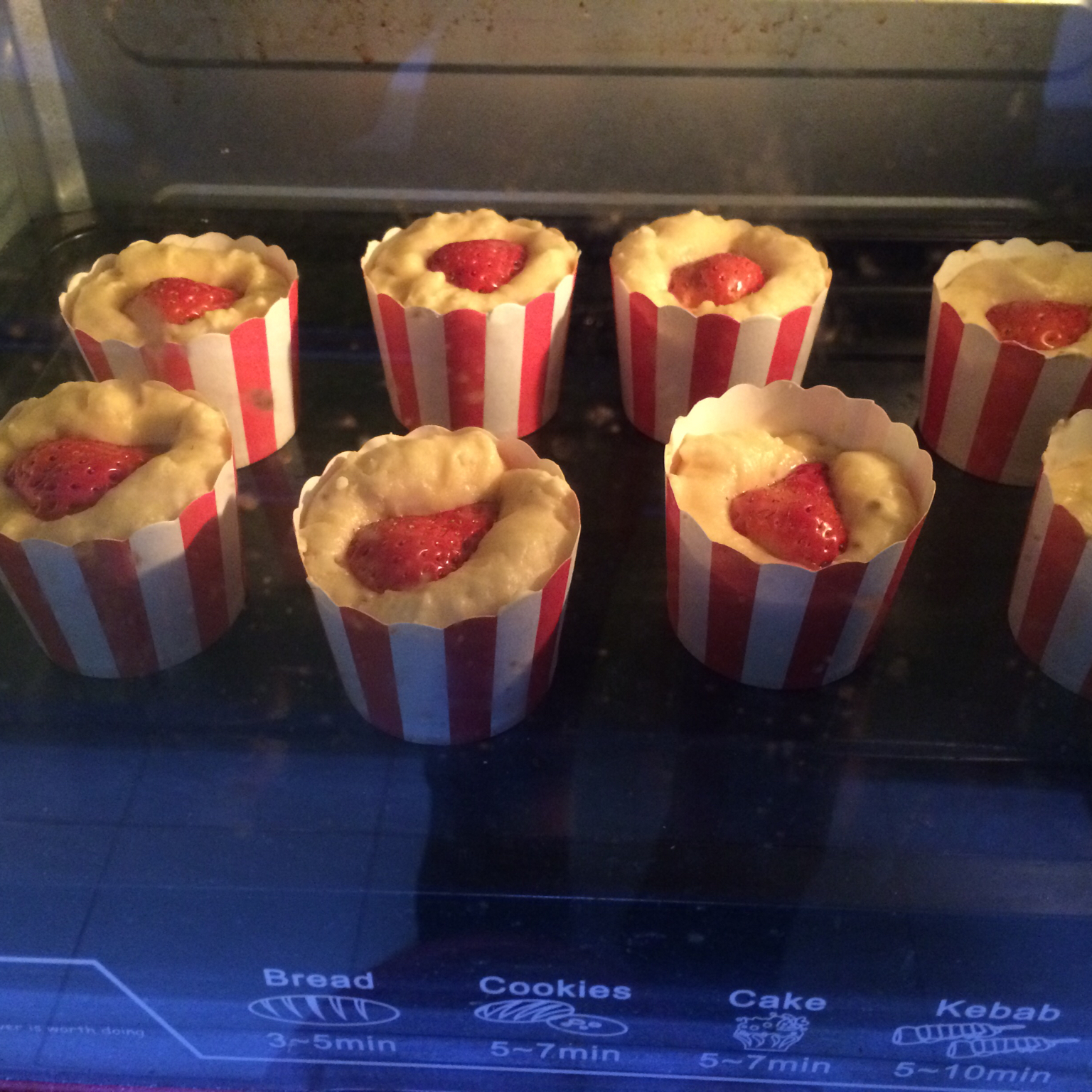 一整颗草莓の马芬