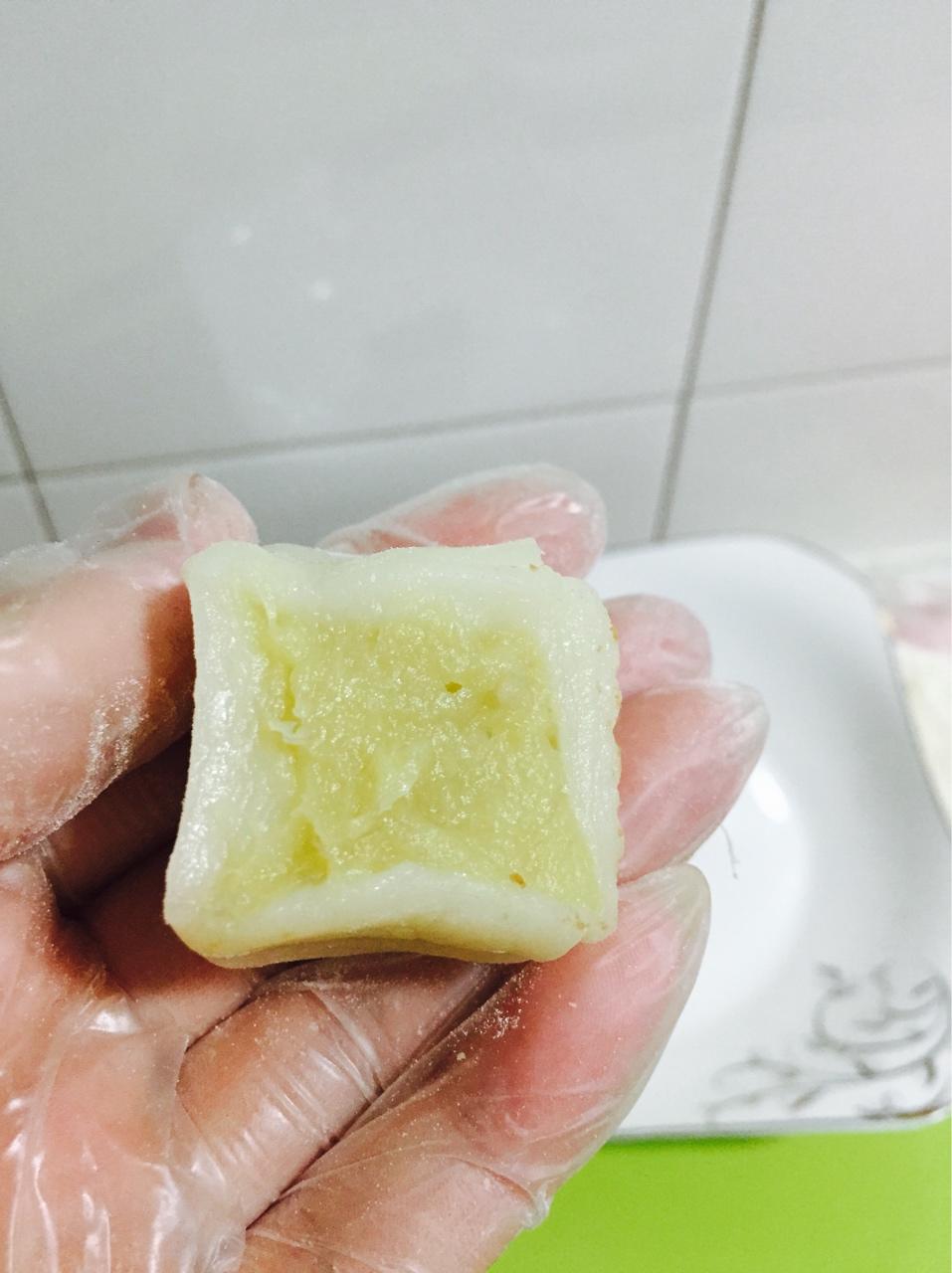 榴莲冰皮月饼的榴莲馅