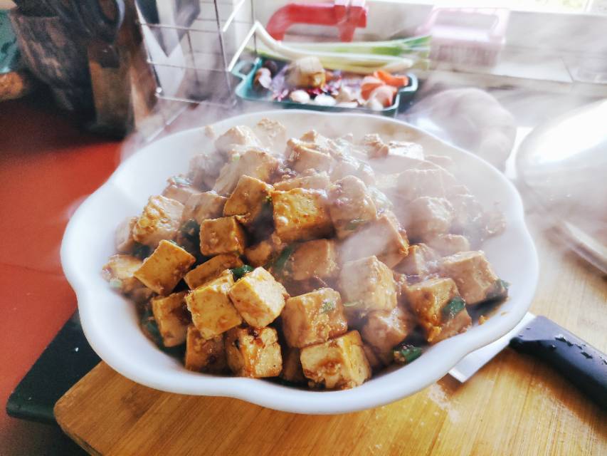 能消灭一锅米饭的红烧豆腐