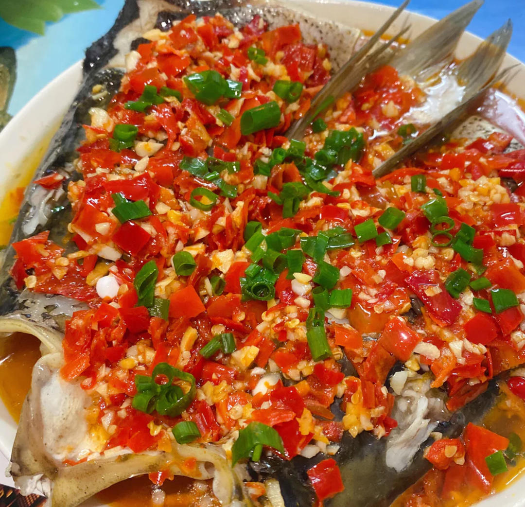 苹果用户1215p6rh做的07湘菜罗大师剁椒鱼头