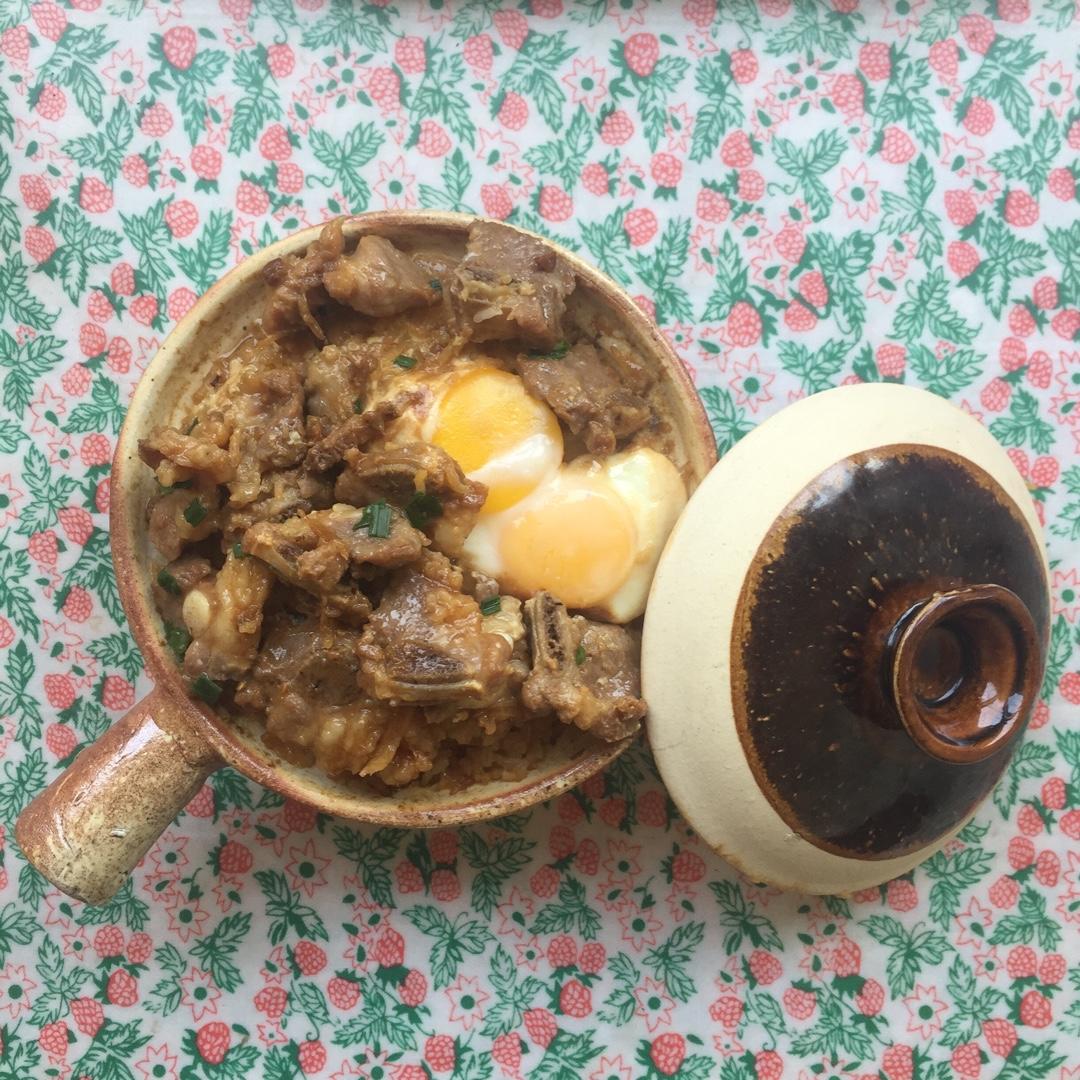 排骨腊味煲仔饭