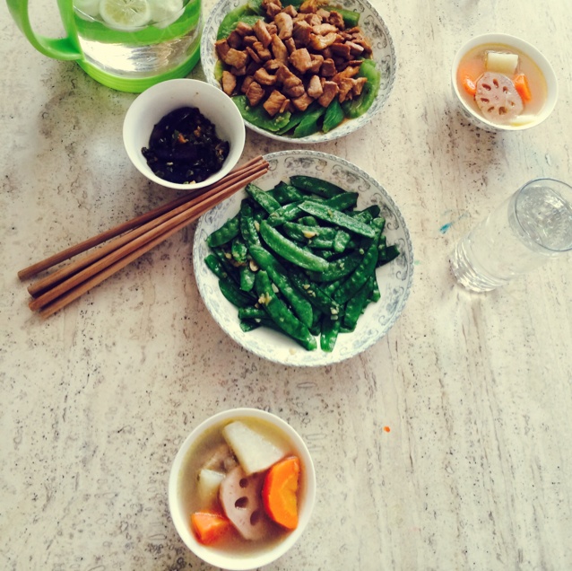 沙葛莲藕猪骨汤