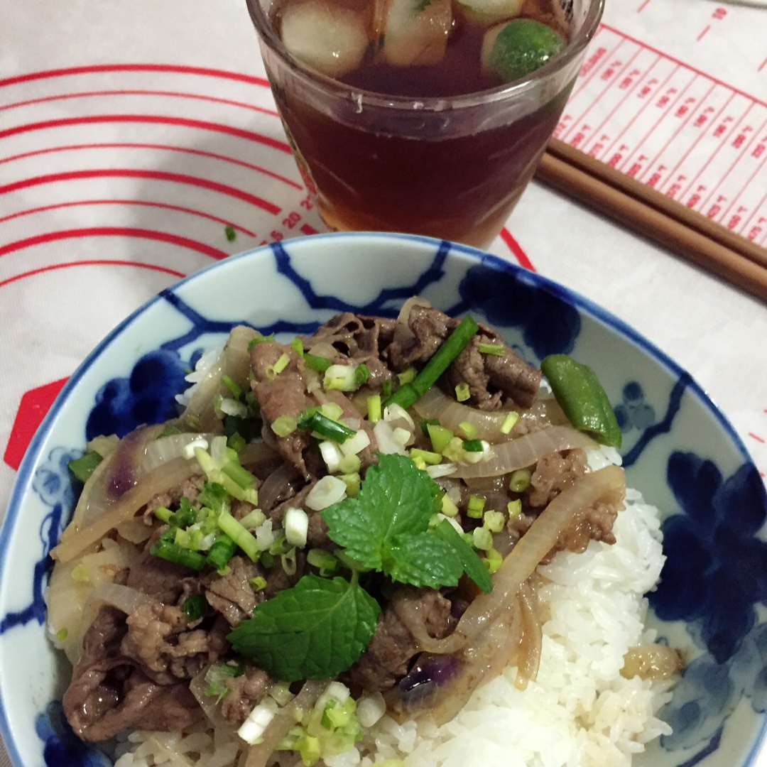 肥牛饭