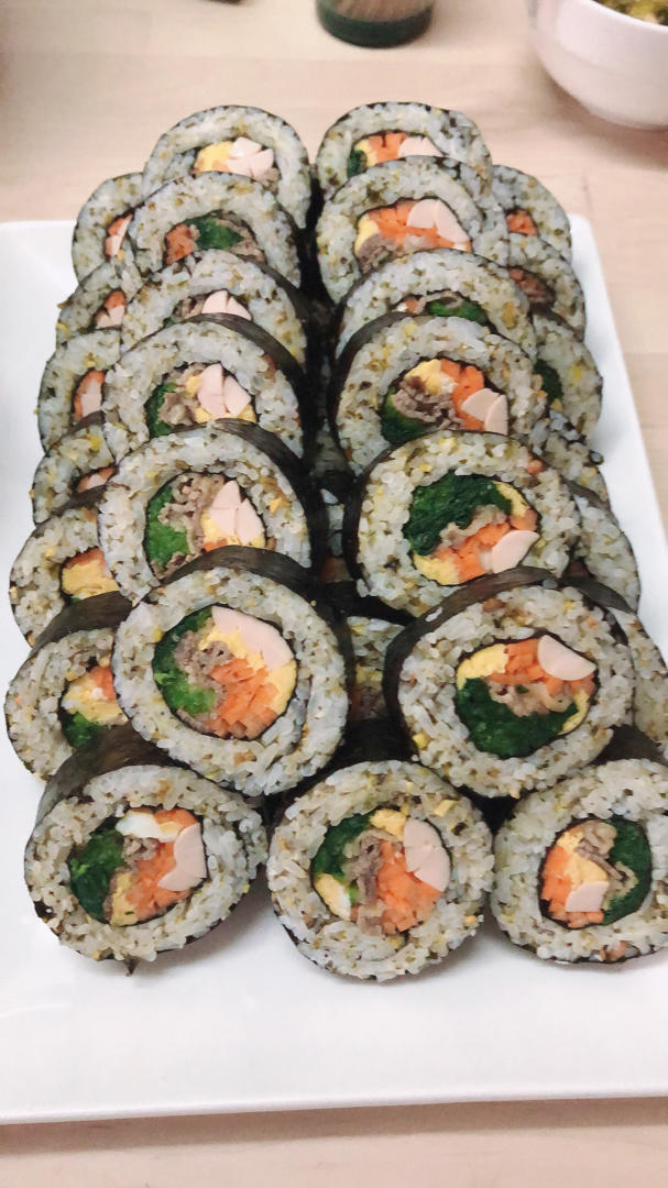 高颜值的紫菜包饭