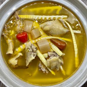开胃靓汤‼️酸萝卜老鸭汤的做法 步骤6