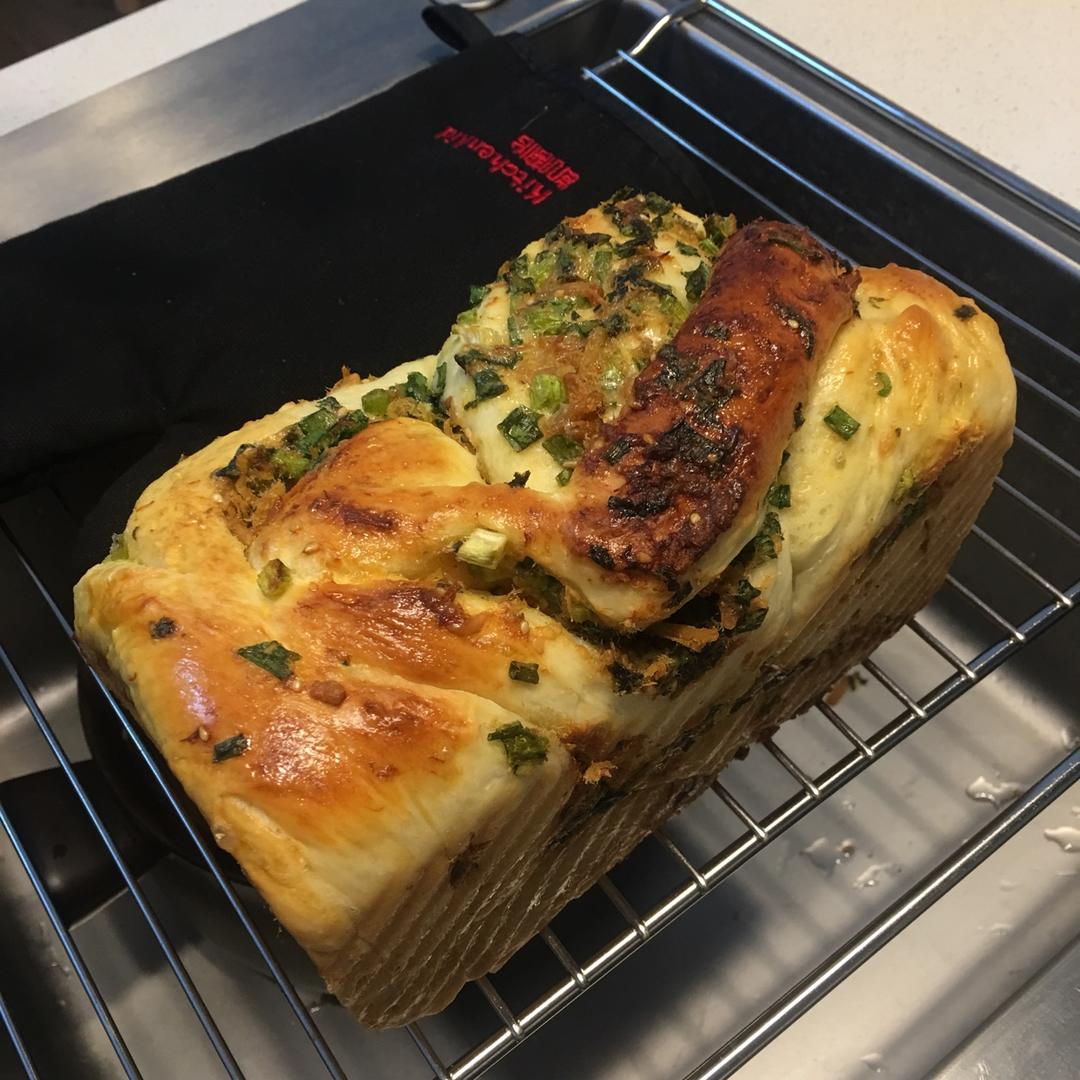 香葱肉松手撕吐司