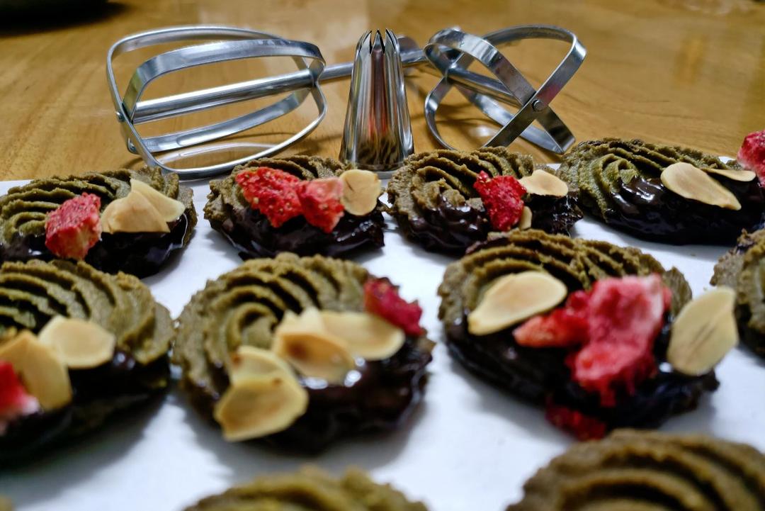 酥到掉渣❗️好吃到没朋友的巧克力花环曲奇