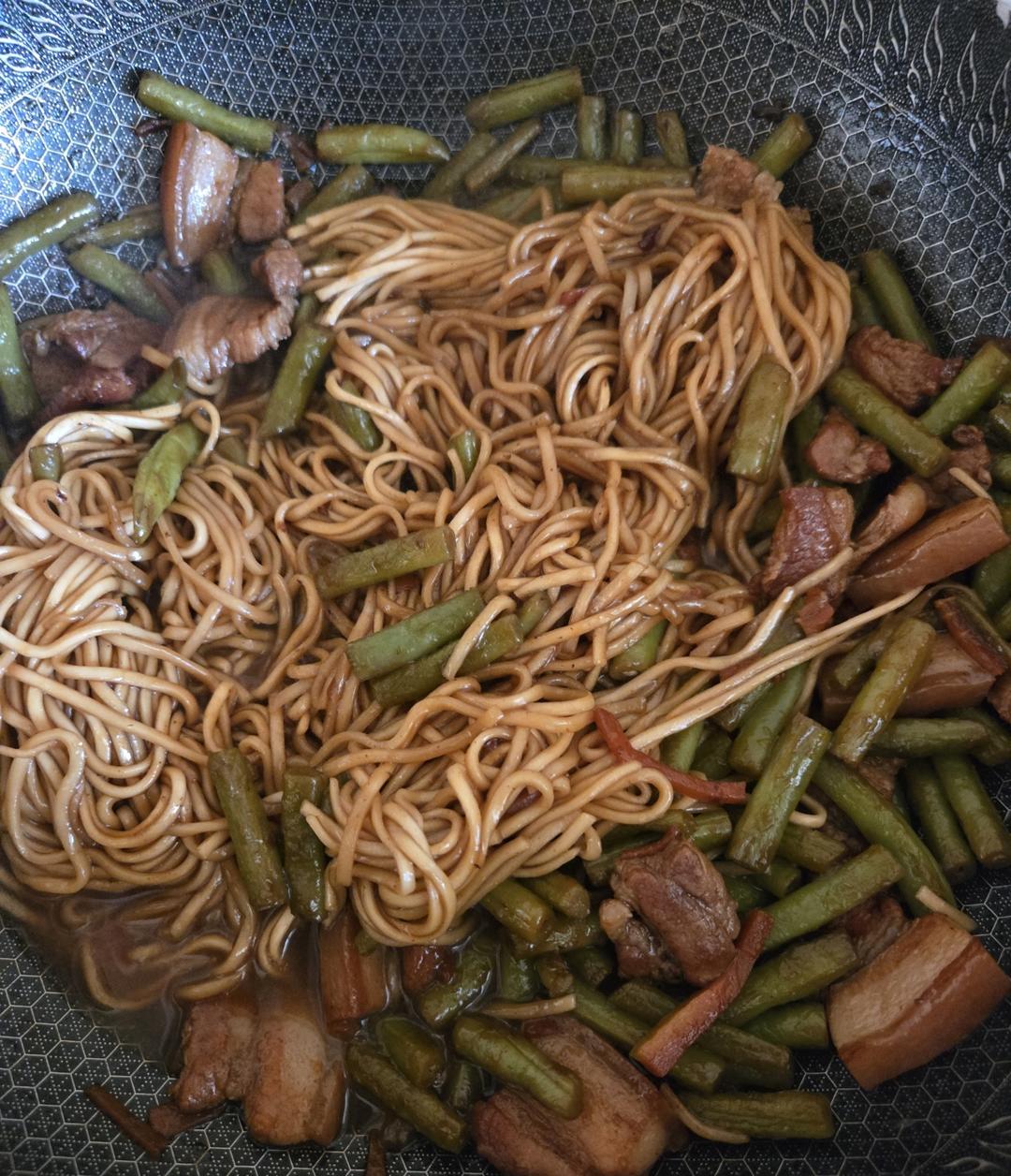 豆角焖面