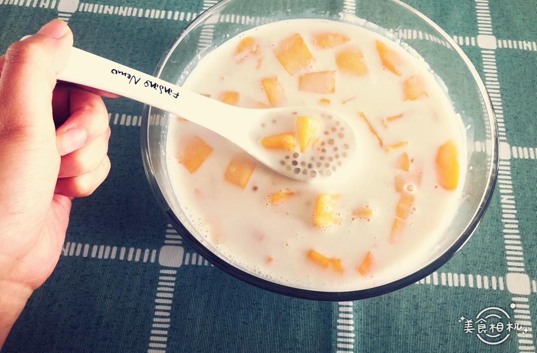 椰浆芒果西米露