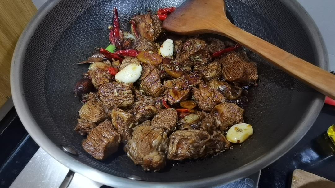 麻辣红烧牛肉
