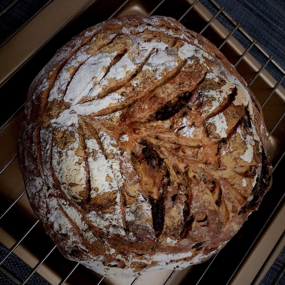 天然酵母黑麦面包