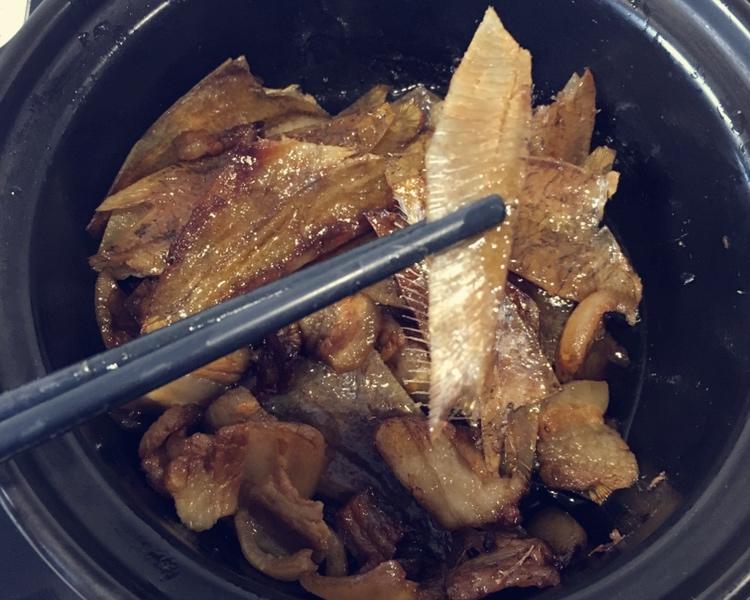 五花肉焖鱼干