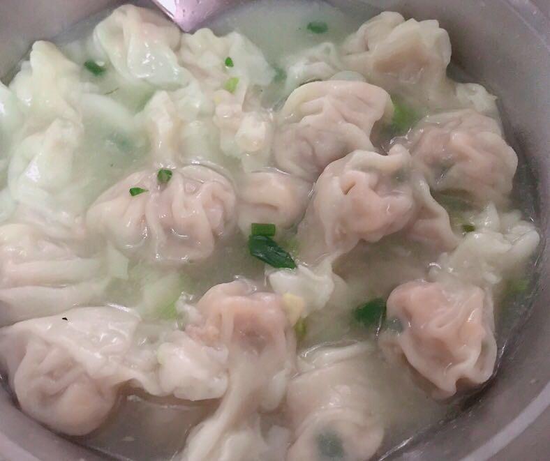 鲜肉馄饨（附包馄饨视频。）