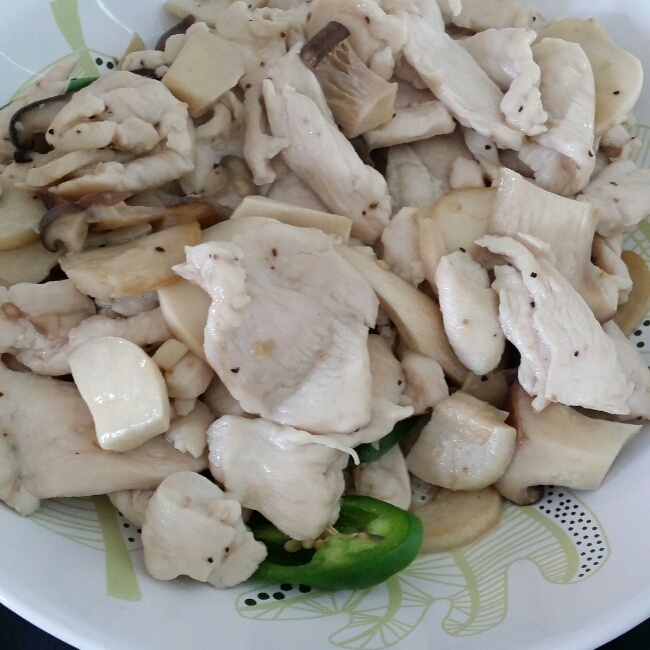 低卡减脂瘦身餐——杏鲍菇煎炒鸡胸肉