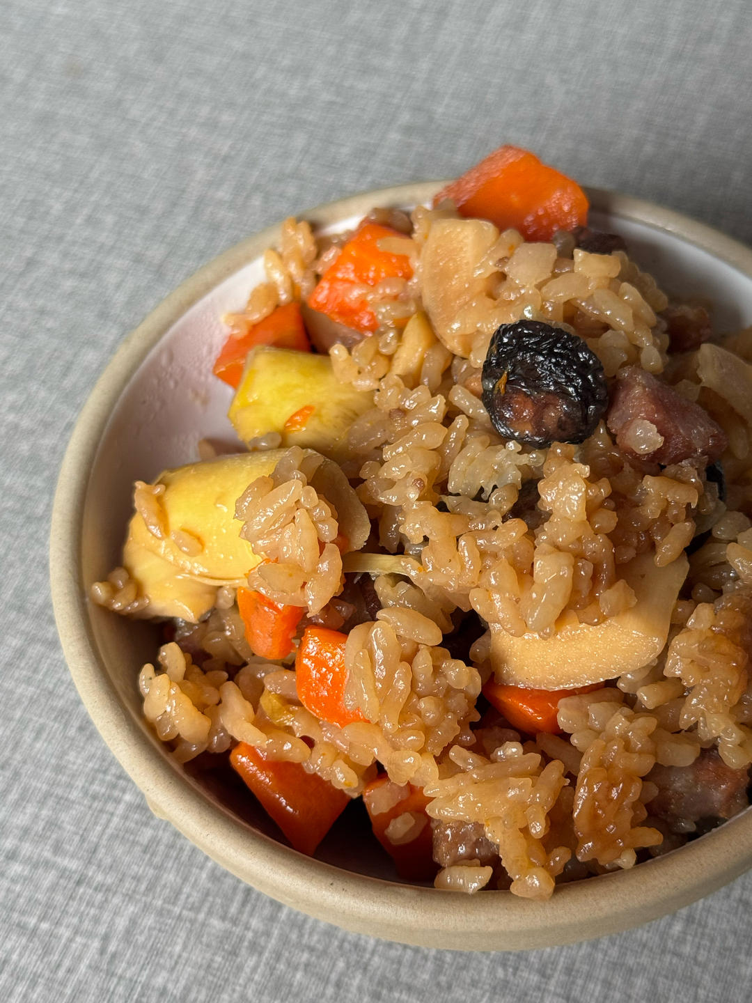 干饭人的春天｜春笋腊味豌豆饭