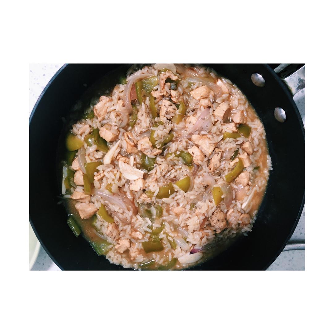 【健康三餐】香喷喷孜然鸡肉闷饭