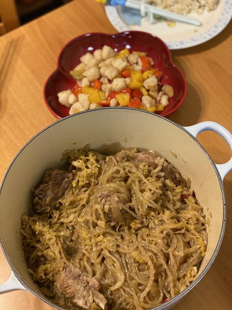 东北酸菜炖排骨