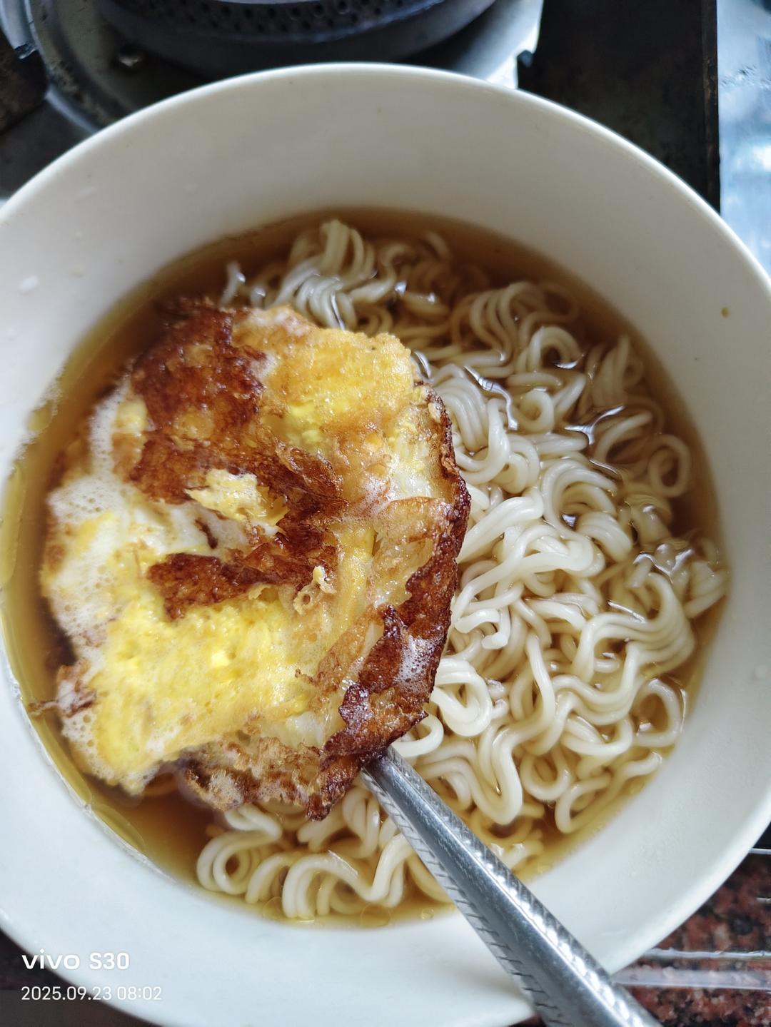 早餐来一碗清汤面，色香味俱全！