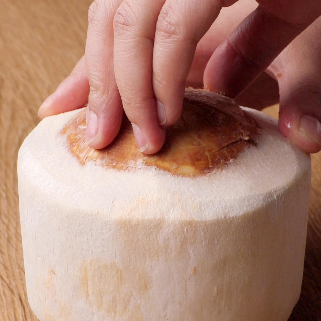 轻松开椰子的做法