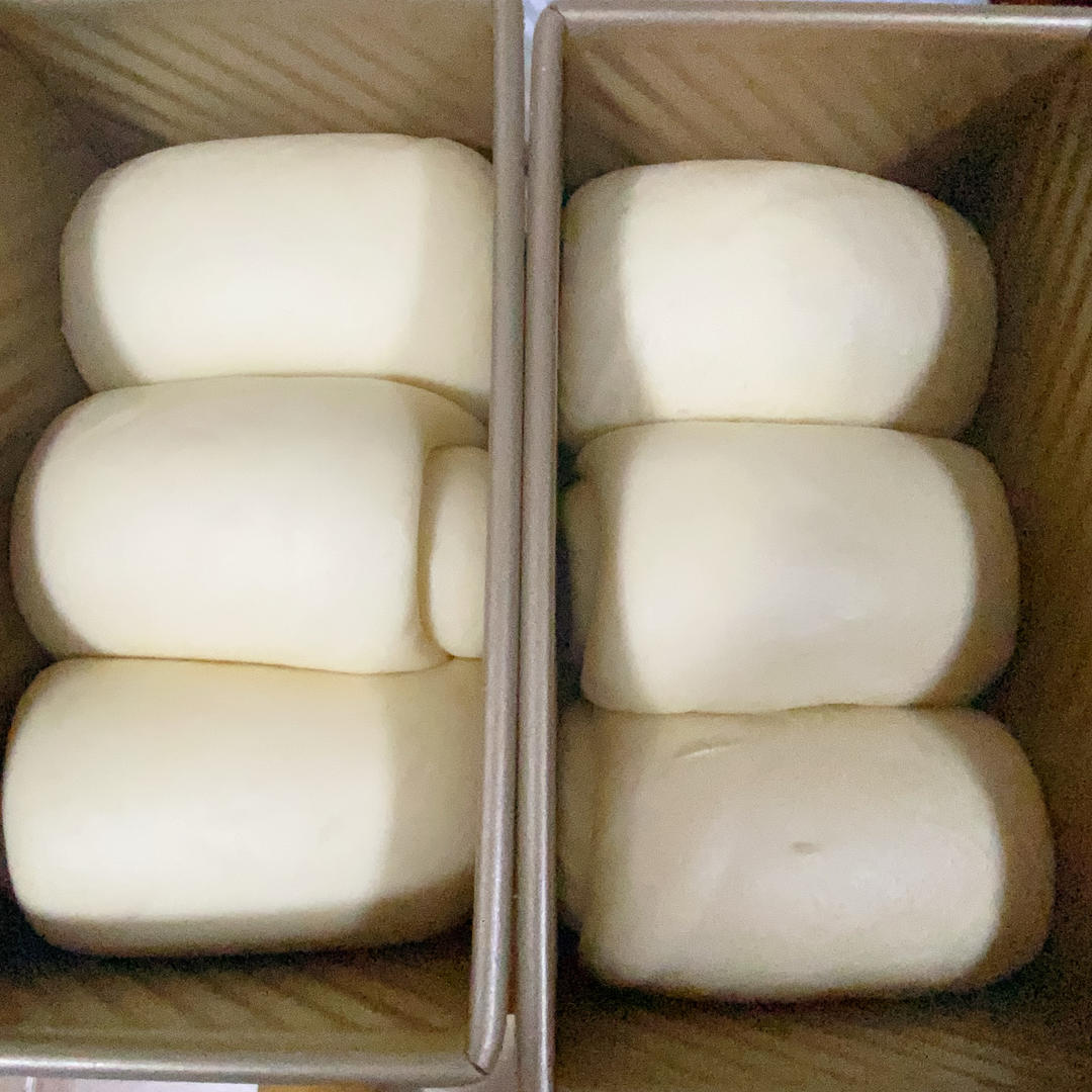 吐司，奶香手撕面包，超级香浓
