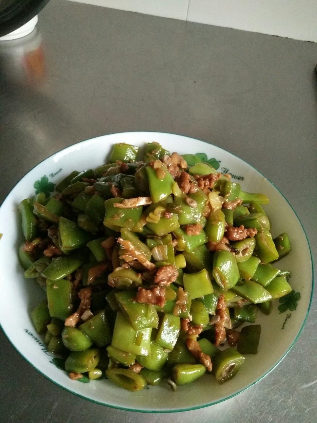 肉沫豆角下饭菜