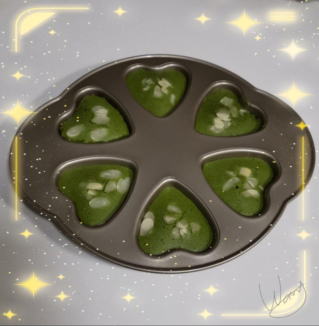 适合夏季的小清新［抹茶心形小蛋糕］