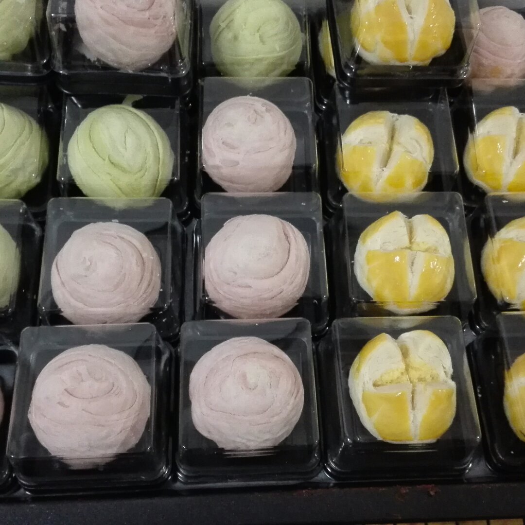 蛋黄酥~紫薯、抹茶、原味~花好月圆，中秋快乐~内附一次做六色蛋黄酥方法~
