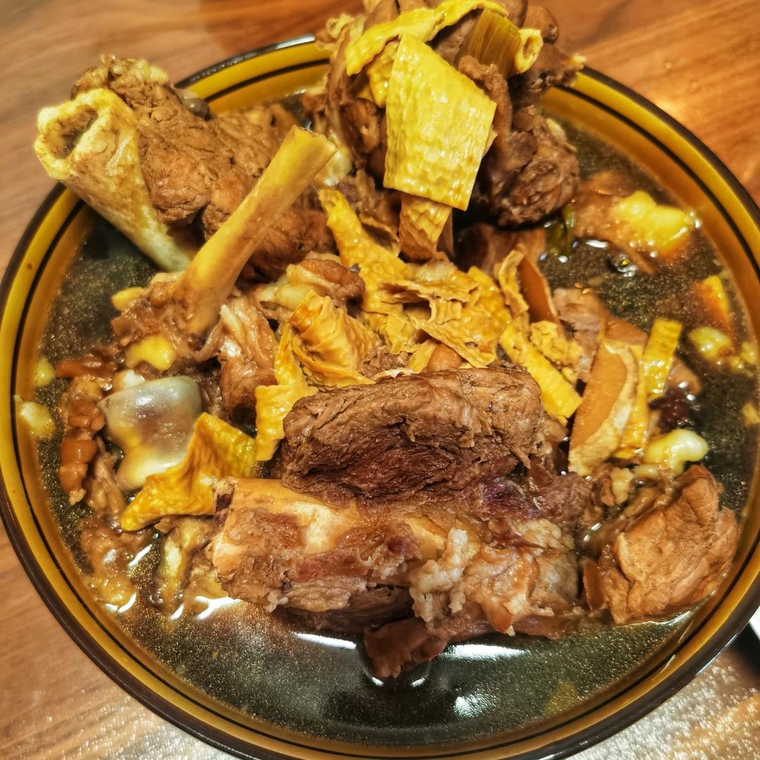 【酱大棒骨】东北人这样烧大肉，豪气！