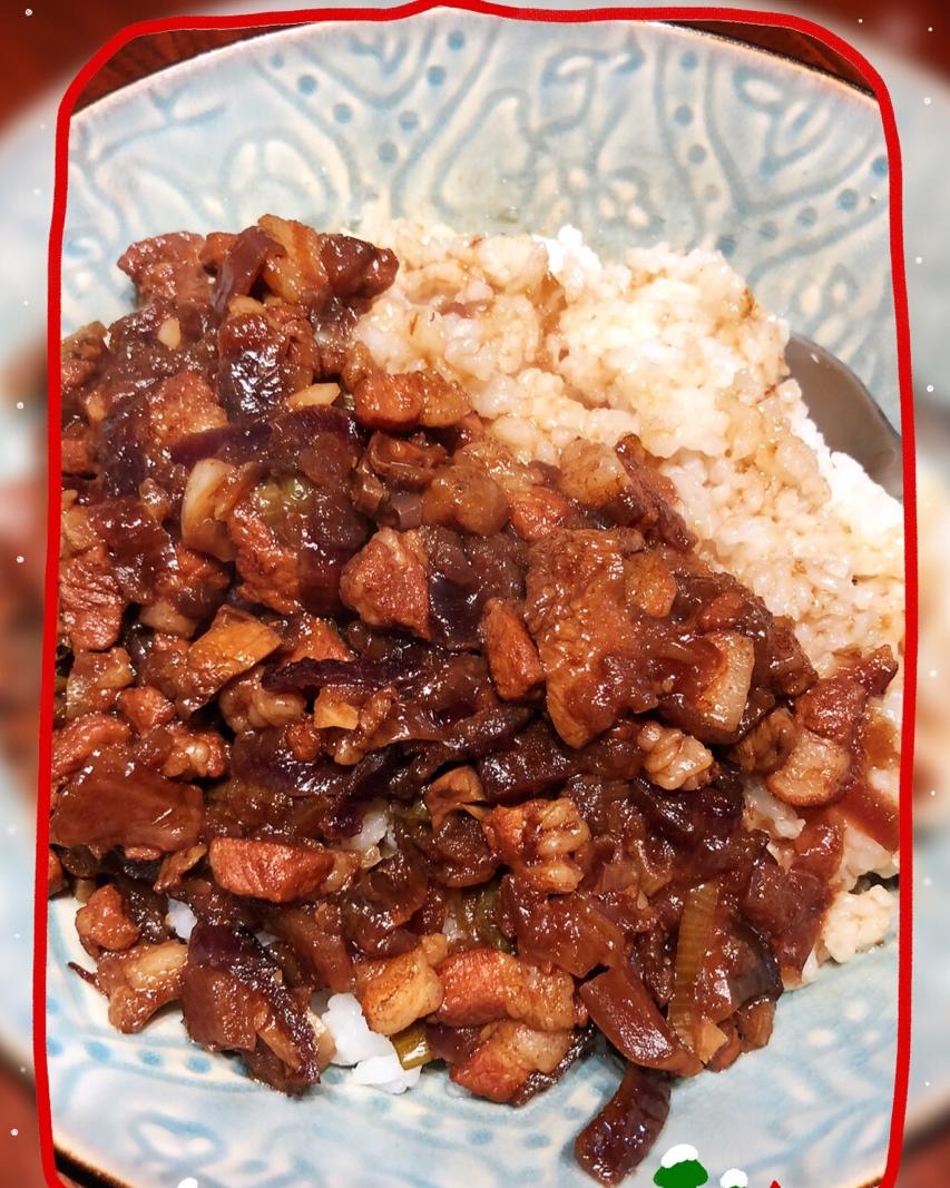 洋葱酥卤肉饭