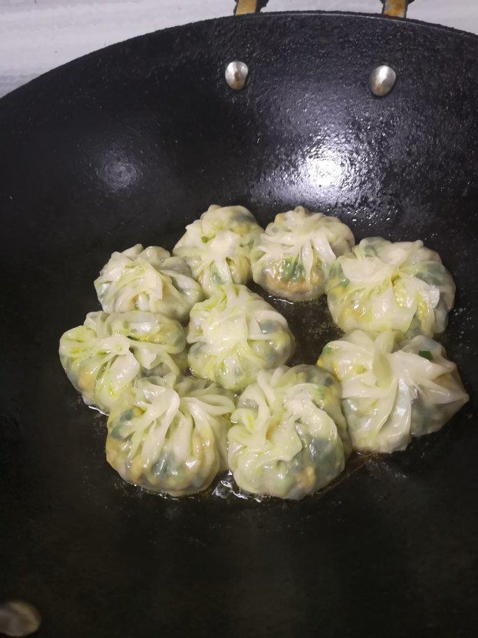 小生煎包子