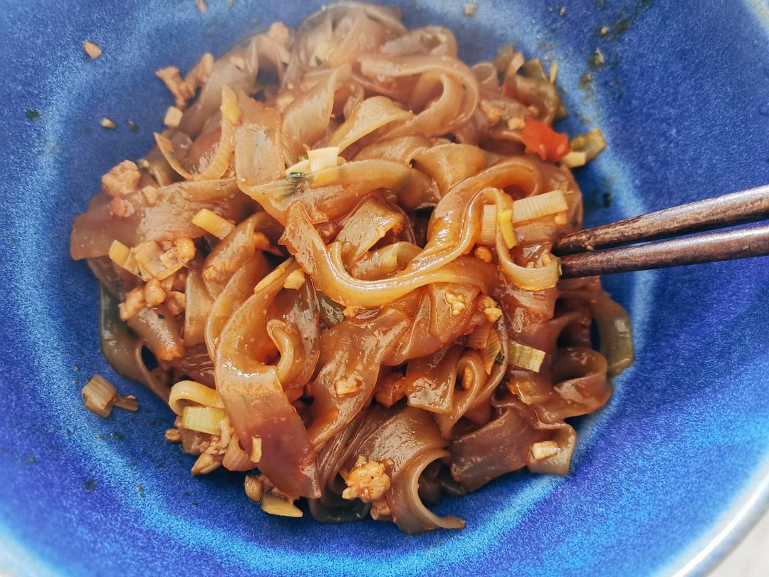 肉末炒红薯粉
