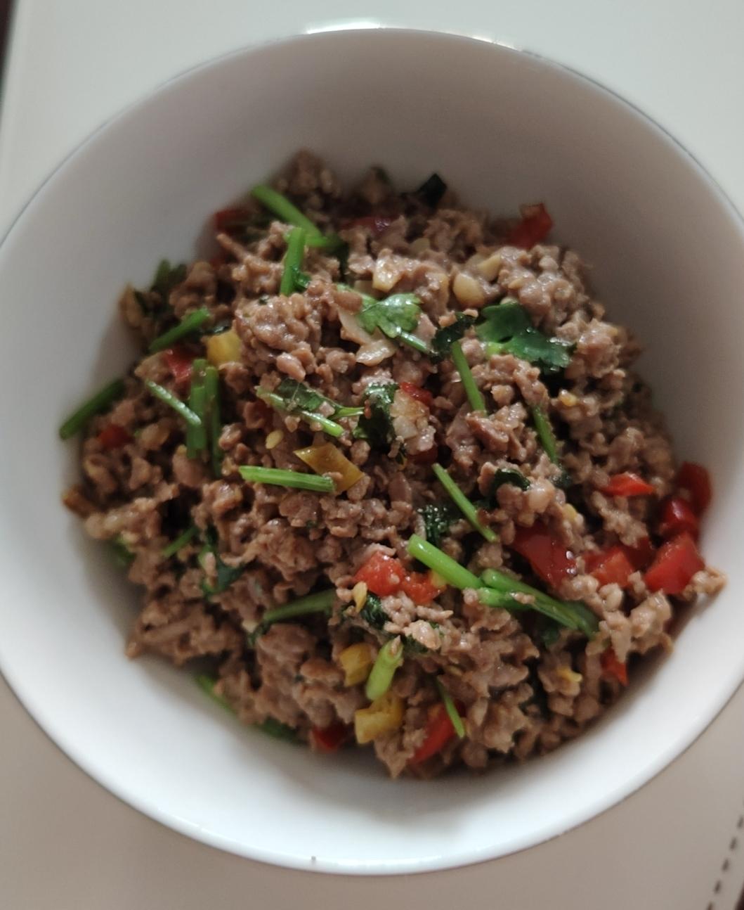 下饭菜“香菜牛肉” 香辣鲜嫩特别开胃