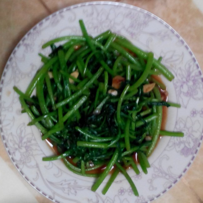 清炒茼蒿