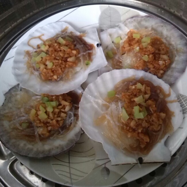 蒜蓉粉丝蒸扇贝