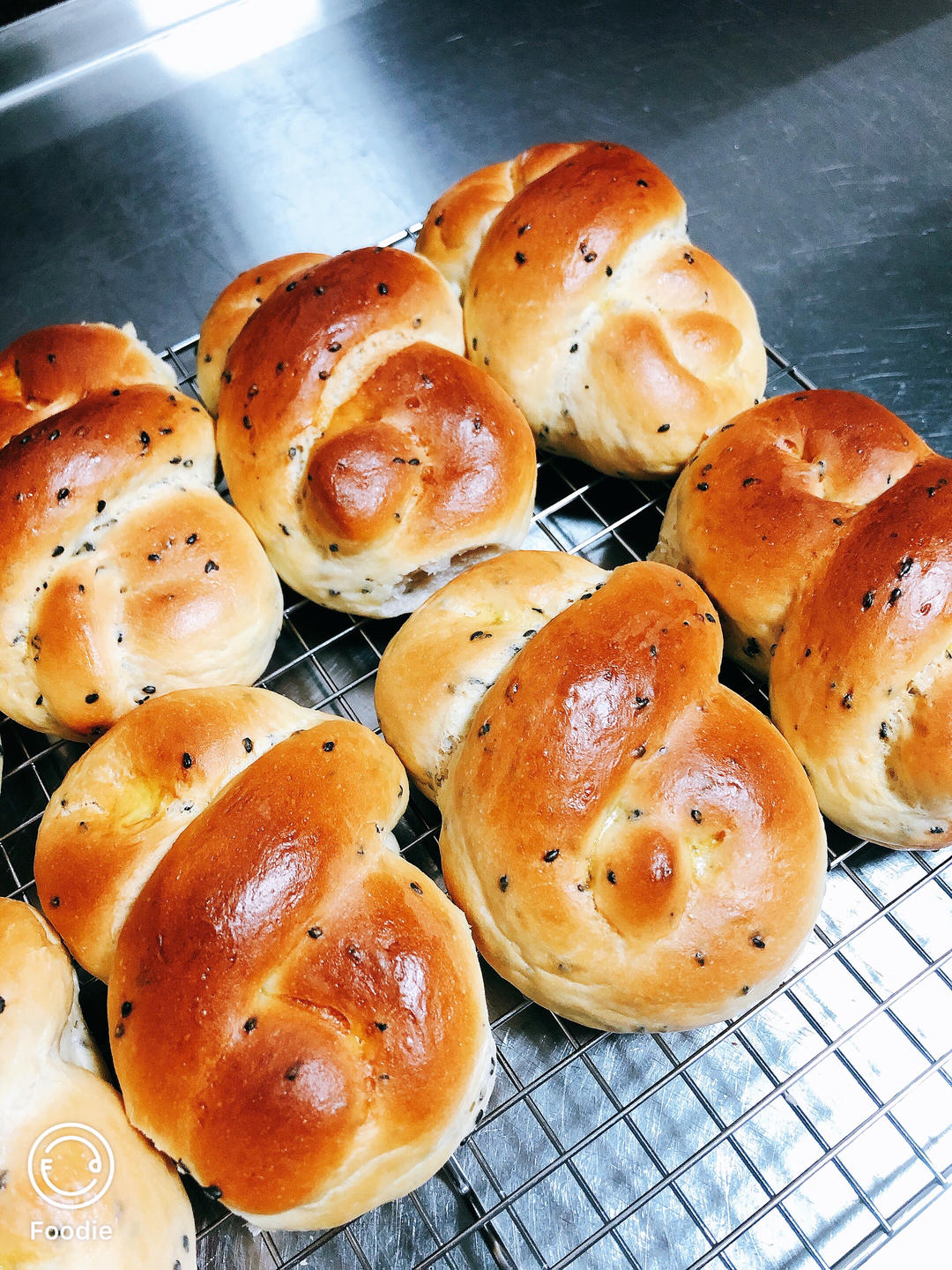 黑芝麻面包卷(中筋面粉)