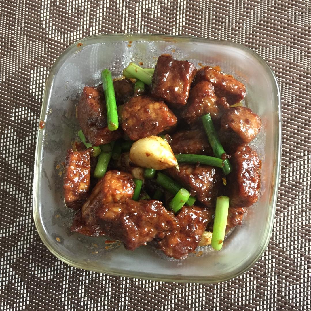 黑蒜子牛肉粒