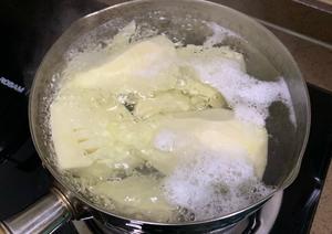 冬笋百叶蒸腊味——太太乐鲜鸡汁的做法 步骤2