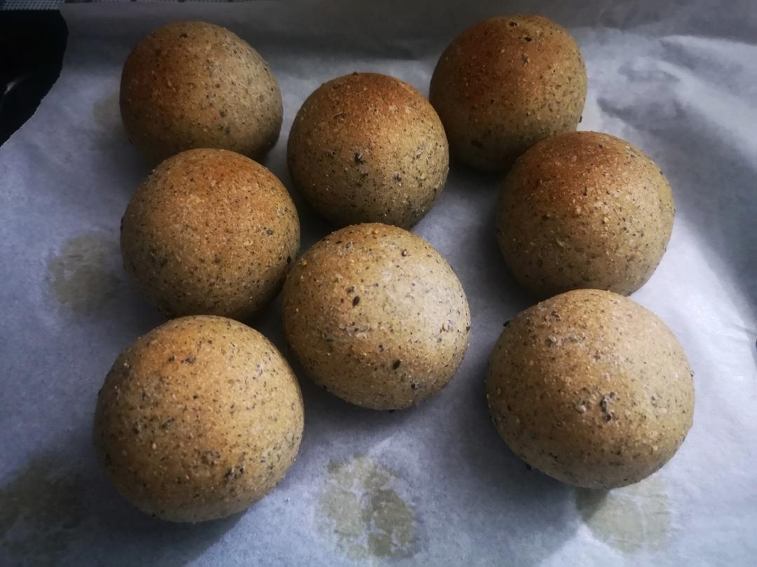 黑芝麻全麦餐包 100%纯全麦