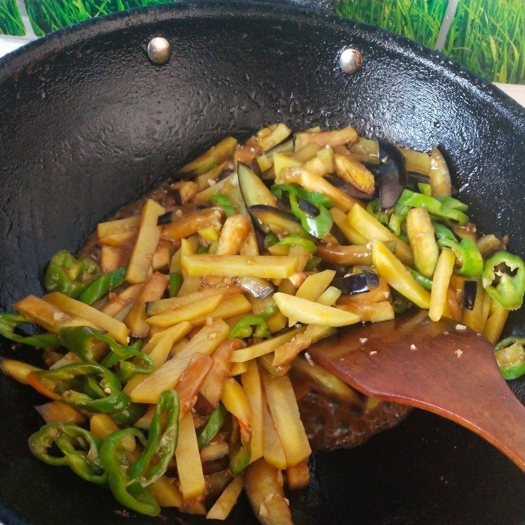 素炒茄子青椒