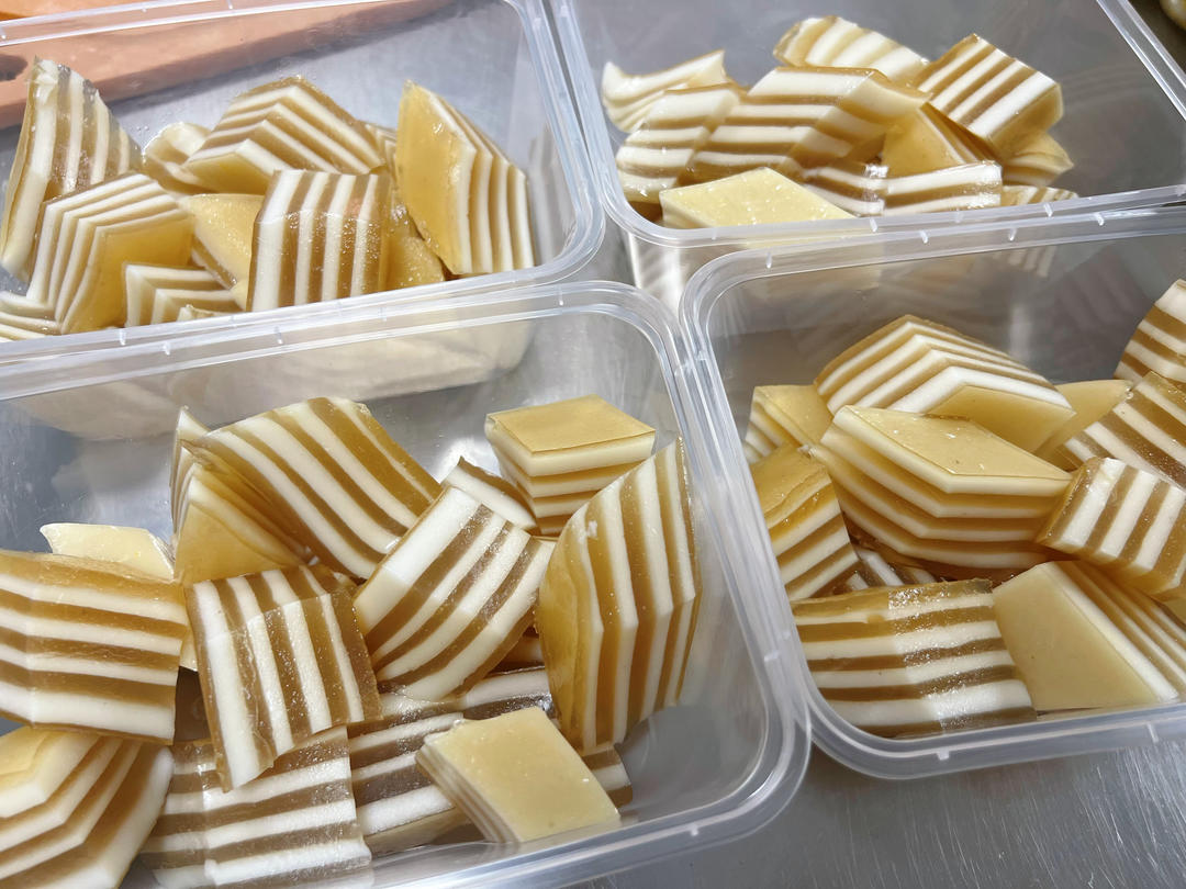 Q弹椰汁千层糕（马蹄糕）